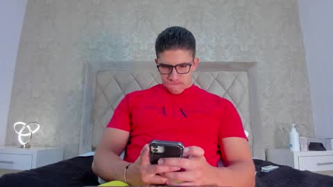 Snapshot of jeffdaltton chatting on 01-07-25, 12:41 Jeff online show from 01-07-25, 12:41