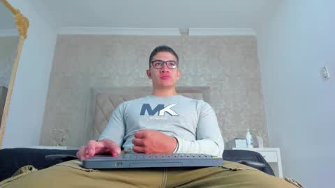 Snapshot of jeffdaltton chatting on 01-30-25, 12:37 Jeff online show from 01-30-25, 12:37