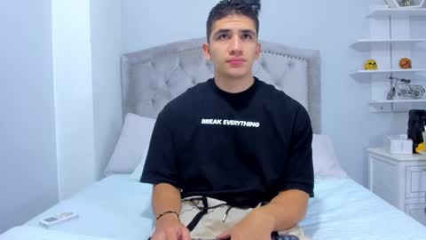 Snapshot of jeffdaltton chatting on 03-07-25, 12:01 Jeff online show from 03-07-25, 12:01