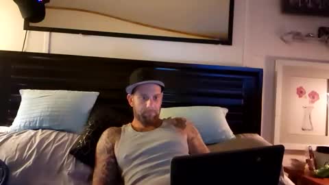 Snapshot of jeffersonjason438 chatting on 11-28-25, 02:03 Doingitright online show from 11-28-25, 02:03