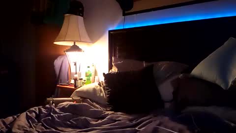 Snapshot of jeffersonjason438 chatting on 12-15-25, 05:23 Doingitright online show from 12-15-25, 05:23