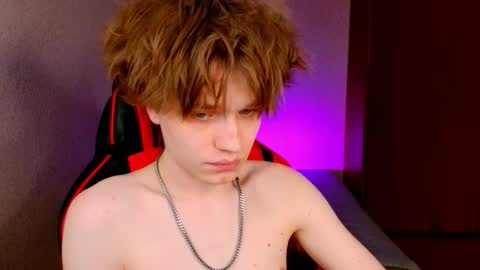 Snapshot of jeffreyue chatting on 10-02-25, 01:29 Jeffrey online show from 10-02-25, 01:29