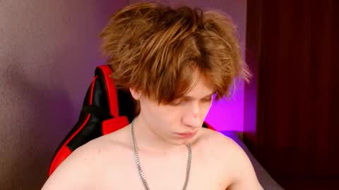 Snapshot of jeffreyue chatting on 10-03-25, 01:19 Jeffrey online show from 10-03-25, 01:19