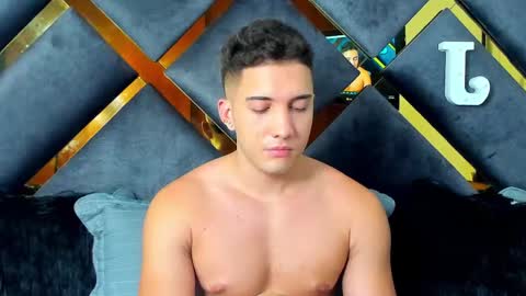 Snapshot of jeicob_stone1 chatting on 12-21-24, 05:47 JEICOB STONE online show from 12-21-24, 05:47