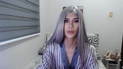 Lexie online show from 02-14-25, 04:52