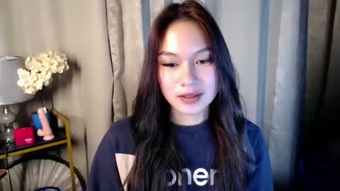 Snapshot of jelian365 chatting on 12-17-25, 11:44 Jelian online show from 12-17-25, 11:44