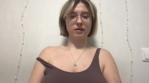 Inna  online show from 12-19-25, 09:16