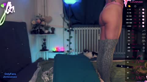 Snapshot of jeniferlovex chatting on 02-09-25, 04:25 jeniferlovex online show from 02-09-25, 04:25