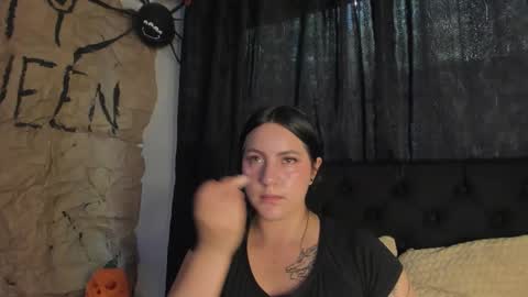 jeniferpowell_nm online show from 11-02-25, 07:05