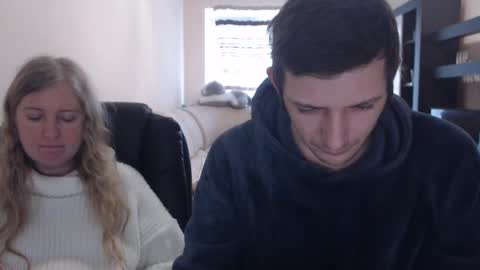 JenisAndPeter online show from 03-07-25, 07:30