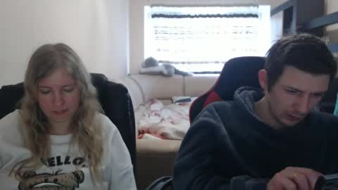 JenisAndPeter online show from 03-08-25, 07:05