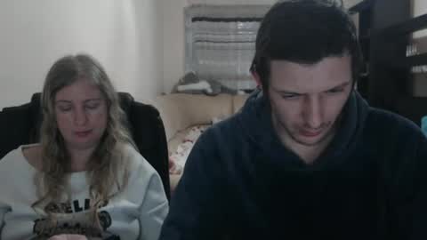 JenisAndPeter online show from 03-09-25, 07:05