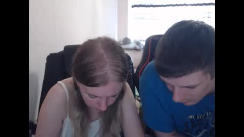 JenisAndPeter online show from 09-10-25, 06:35