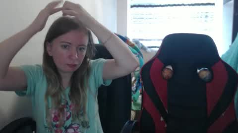 JenisAndPeter online show from 09-14-25, 05:50