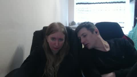 JenisAndPeter online show from 09-27-25, 08:08