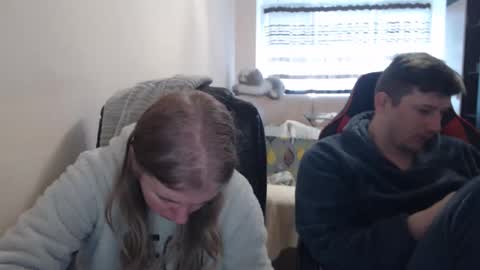 JenisAndPeter online show from 12-16-25, 08:30