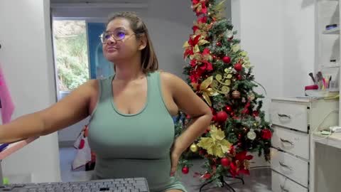 jenn online show from 12-09-24, 10:20