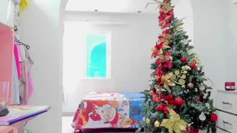 jenn online show from 12-11-24, 06:20