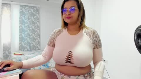 jenn online show from 01-28-25, 09:19