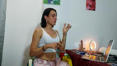  Isabella  online show from 12-02-25, 07:36