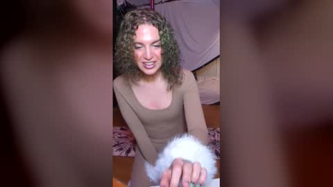 Snapshot of jennabangsbangs chatting on 01-06-26, 08:40 Jenna online show from 01-06-26, 08:40