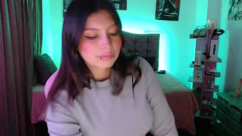 jennal_010 online show from 02-19-25, 11:36