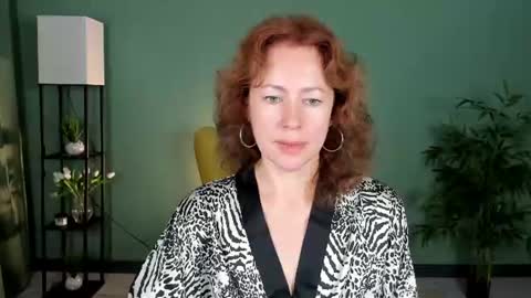 Snapshot of jennali1 chatting on 06-23-26, 04:10 Jenna online show from 06-23-26, 04:10