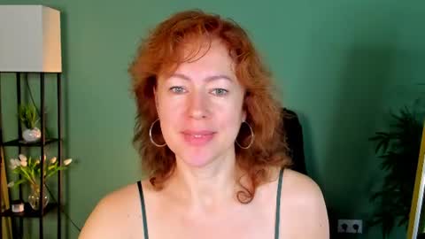 Snapshot of jennali1 chatting on 06-27-26, 04:06 Jenna online show from 06-27-26, 04:06