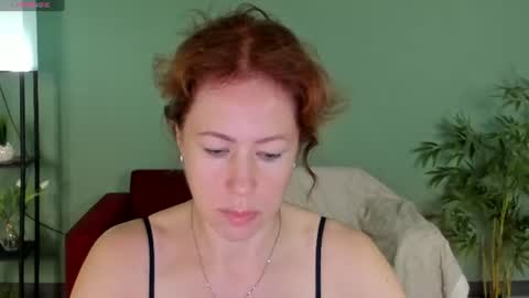 Snapshot of jennali1 chatting on 07-07-26, 04:04 Jenna online show from 07-07-26, 04:04