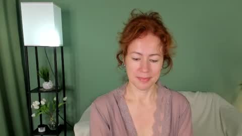 Snapshot of jennali1 chatting on 07-10-26, 04:28 Jenna online show from 07-10-26, 04:28