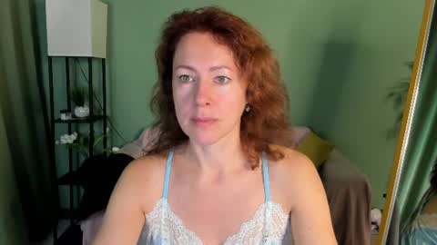 Snapshot of jennali1 chatting on 08-02-26, 04:00 Jenna online show from 08-02-26, 04:00