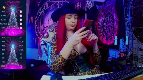 Snapshot of jennalovvee chatting on 12-14-24, 02:56 Mrs. Jenna online show from 12-14-24, 02:56