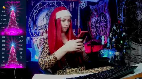 Snapshot of jennalovvee chatting on 12-24-24, 12:11 Mrs. Jenna online show from 12-24-24, 12:11