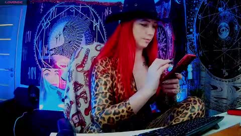 Snapshot of jennalovvee chatting on 01-06-25, 06:25 Mrs. Jenna online show from 01-06-25, 06:25