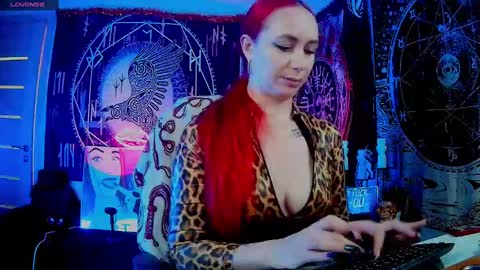 Snapshot of jennalovvee chatting on 01-07-25, 08:56 Mrs. Jenna online show from 01-07-25, 08:56