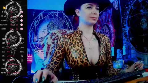 Snapshot of jennalovvee chatting on 01-20-25, 09:03 Mrs. Jenna online show from 01-20-25, 09:03
