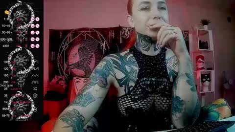 Snapshot of jennalovvee chatting on 09-19-25, 01:07 Mrs. Jenna online show from 09-19-25, 01:07