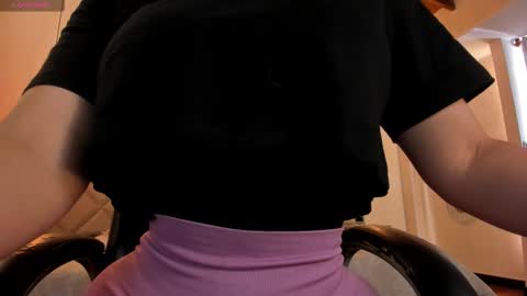 Snapshot of jennaolson chatting on 01-18-26, 05:28 Jenna Olson online show from 01-18-26, 05:28