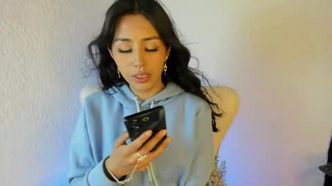 Jenner online show from 12-24-24, 03:27