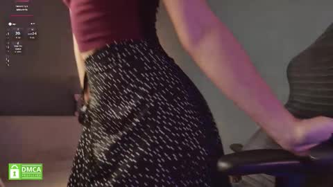 Jennie online show from 11-18-25, 08:13