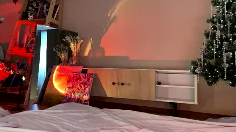 jennies_body online show from 01-09-26, 09:56