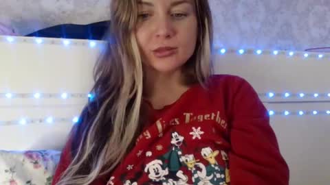 Snapshot of jennifer838 chatting on 02-06-25, 01:32 Jennifer online show from 02-06-25, 01:32