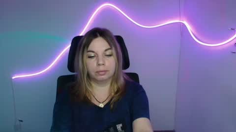 Jennifer online show from 09-30-25, 06:07