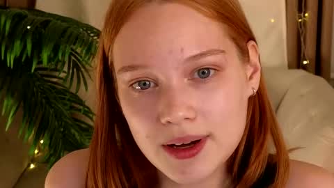 Jennifer online show from 11-09-25, 02:26