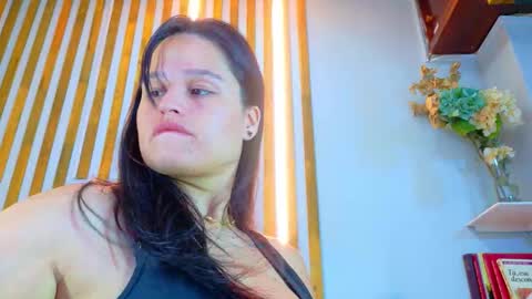 Jennifer vega  online show from 10-03-25, 09:34