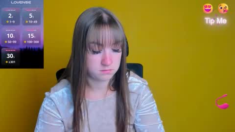 Jennifer online show from 09-14-25, 05:28