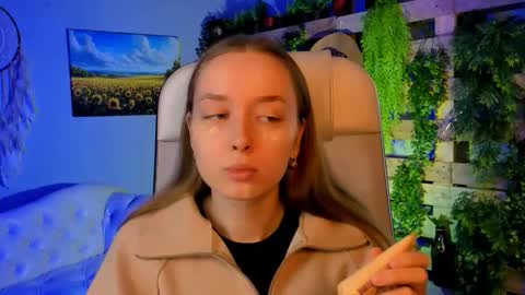 Snapshot of jennifergraces chatting on 10-07-25, 09:50 Jennifer online show from 10-07-25, 09:50