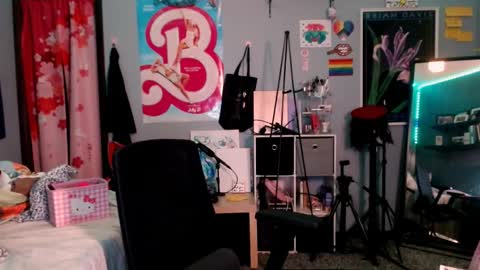 Snapshot of jennifergwen chatting on 09-11-25, 03:39 Jennifer Gwen online show from 09-11-25, 03:39