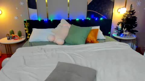 Jennt online show from 01-26-25, 03:59