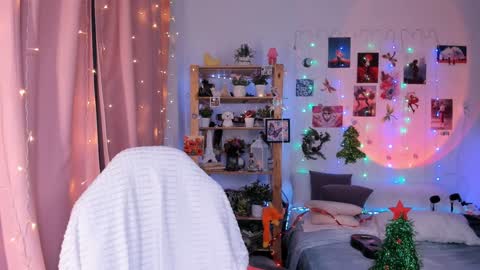 Snapshot of jenny_piper chatting on 12-25-24, 06:20 Jenny Piper online show from 12-25-24, 06:20